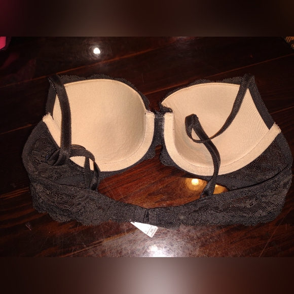 Victoria's secret bra size 36B - Picture 2 of 3